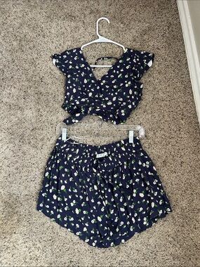 Navy Floral Crop Top and Skirt Set - Women's Two-Piece